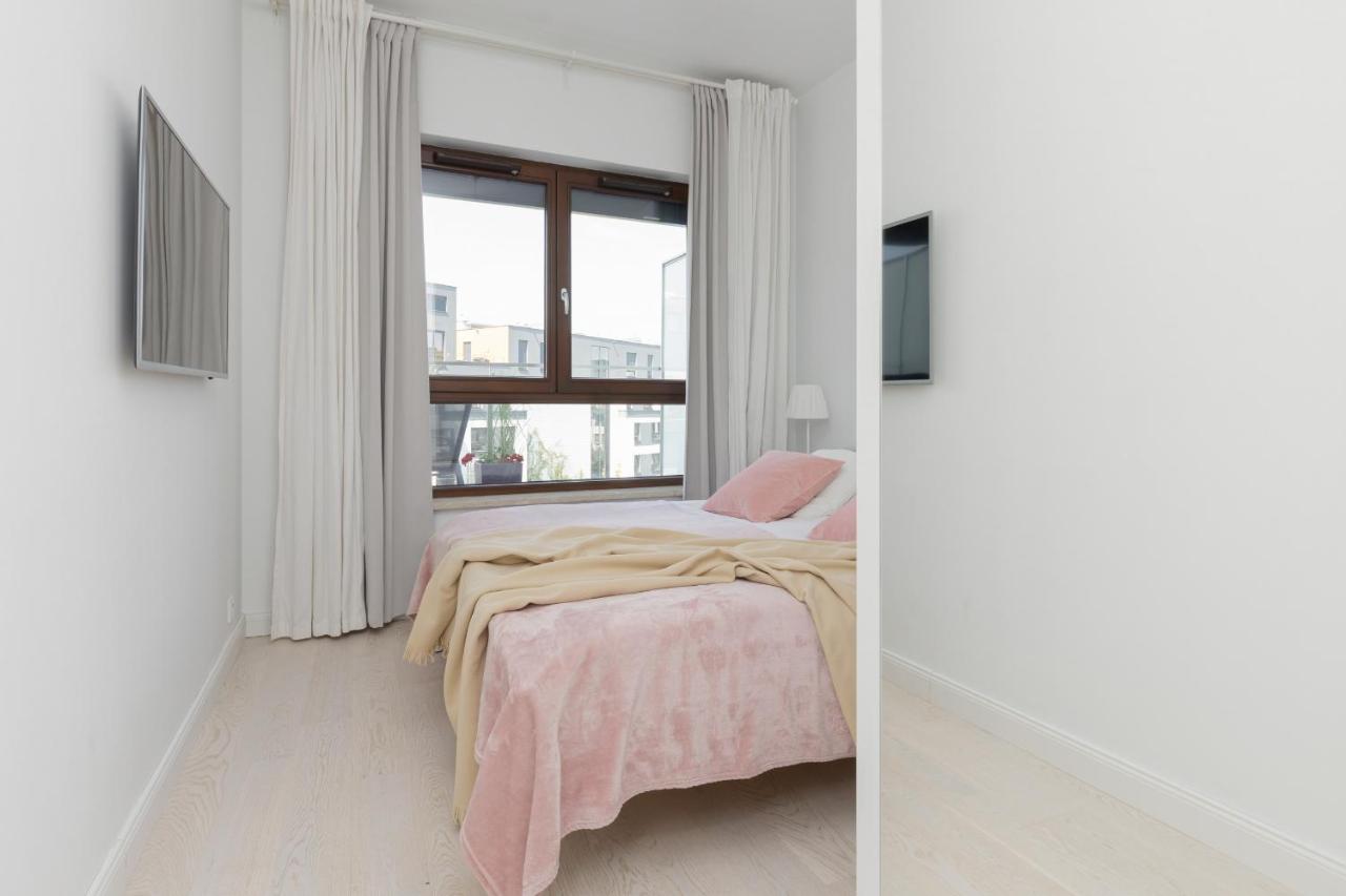 Sarmacka Apartment With Balcony Warsaw Wilanow By Noclegi Renters Zewnętrze zdjęcie