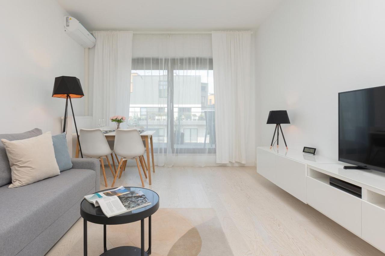 Sarmacka Apartment With Balcony Warsaw Wilanow By Noclegi Renters Zewnętrze zdjęcie