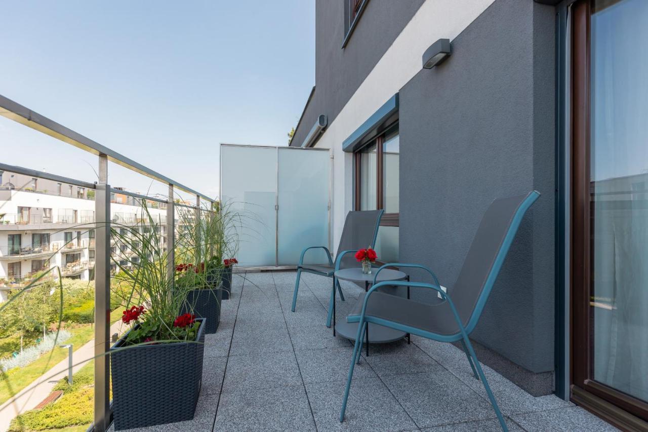 Sarmacka Apartment With Balcony Warsaw Wilanow By Noclegi Renters Zewnętrze zdjęcie