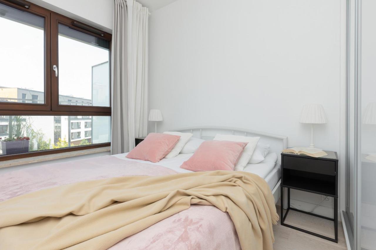 Sarmacka Apartment With Balcony Warsaw Wilanow By Noclegi Renters Zewnętrze zdjęcie