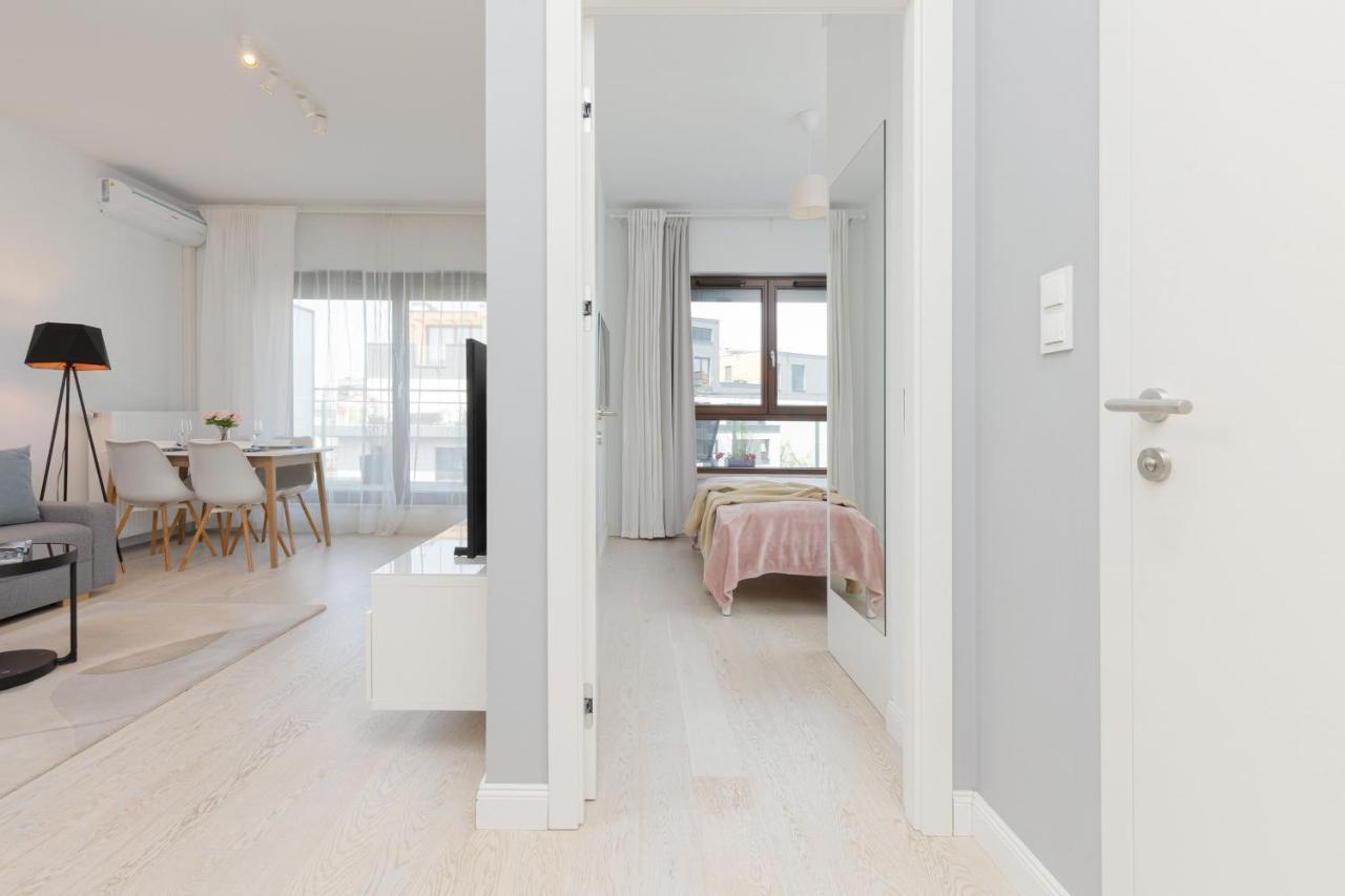 Sarmacka Apartment With Balcony Warsaw Wilanow By Noclegi Renters Zewnętrze zdjęcie